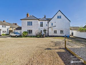 Rear- click for photo gallery